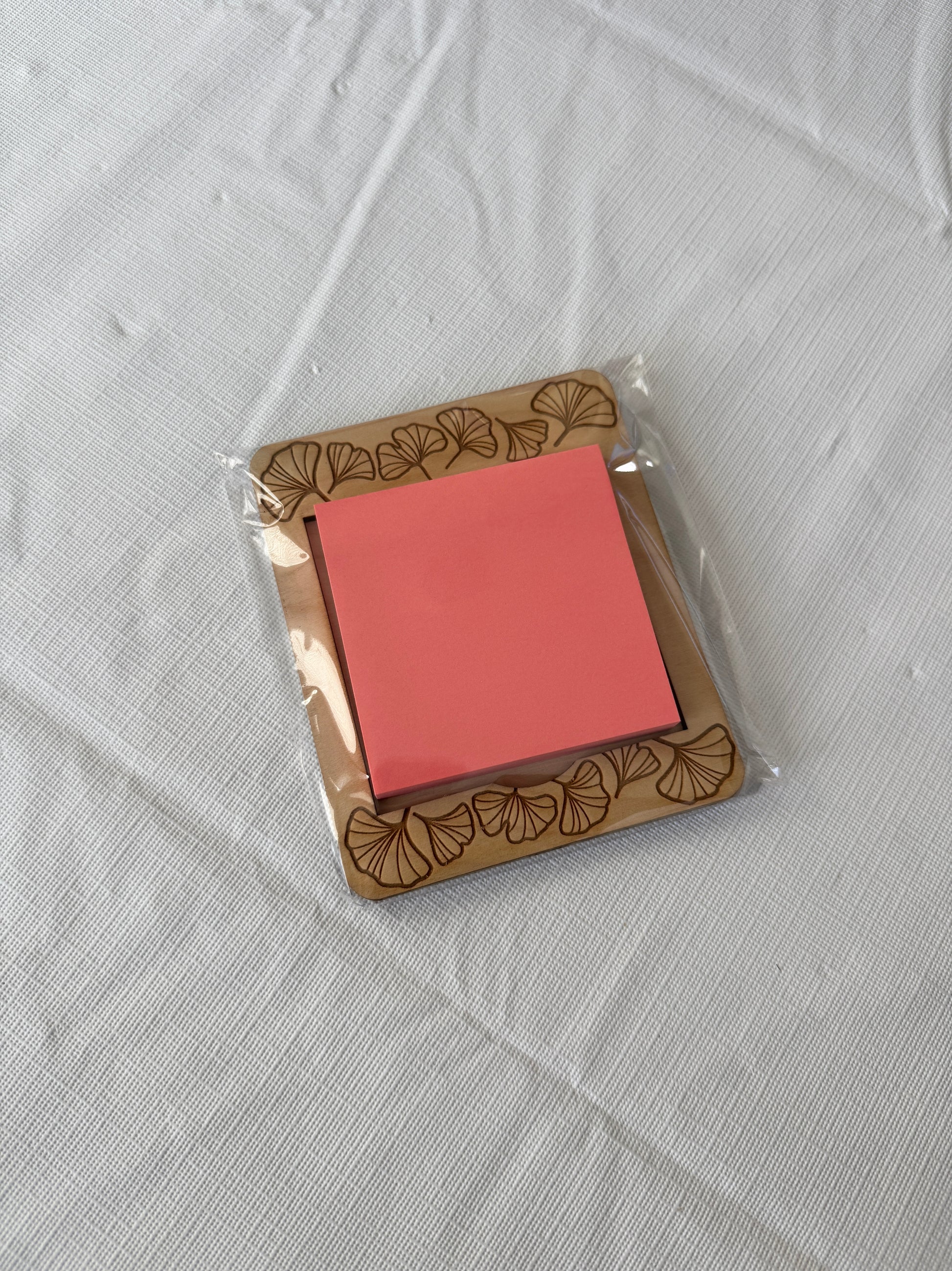 Sticky Note Holder - Lei/Flower Edition